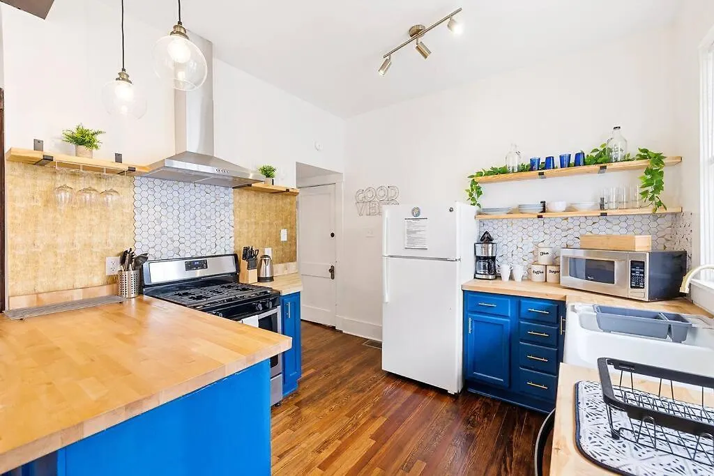 Apartman Midtown Bungalow With 1920'S Charm Memphis Amerikai Egyesült Államok